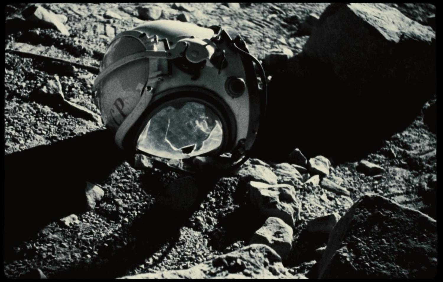 кадр из фильма “Аполлон 18”