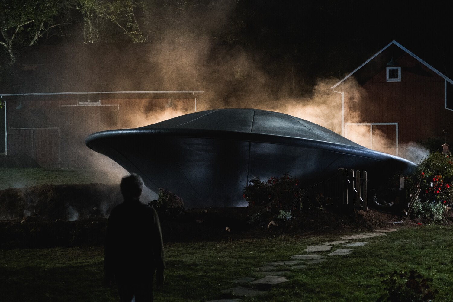 кадр из фильма "Джулс", IMDb 6.8, КП 6.6