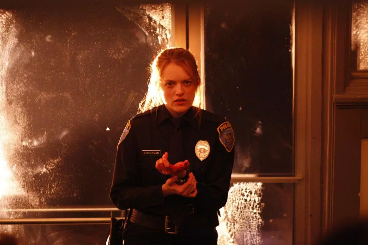 кадр из сериала "Воплощение страха", в кадре: Элизабет Мосс - Danny Bannerman