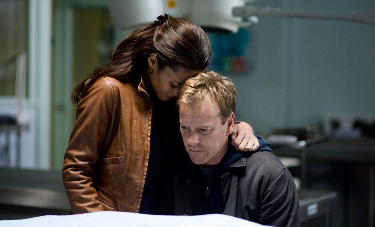 кадр из фильма "Зеркала", IMDb 6.1, КП 7.1, в кадре: Кифер Сазерленд - Ben Carson, Пола Пэттон - Amy Carson