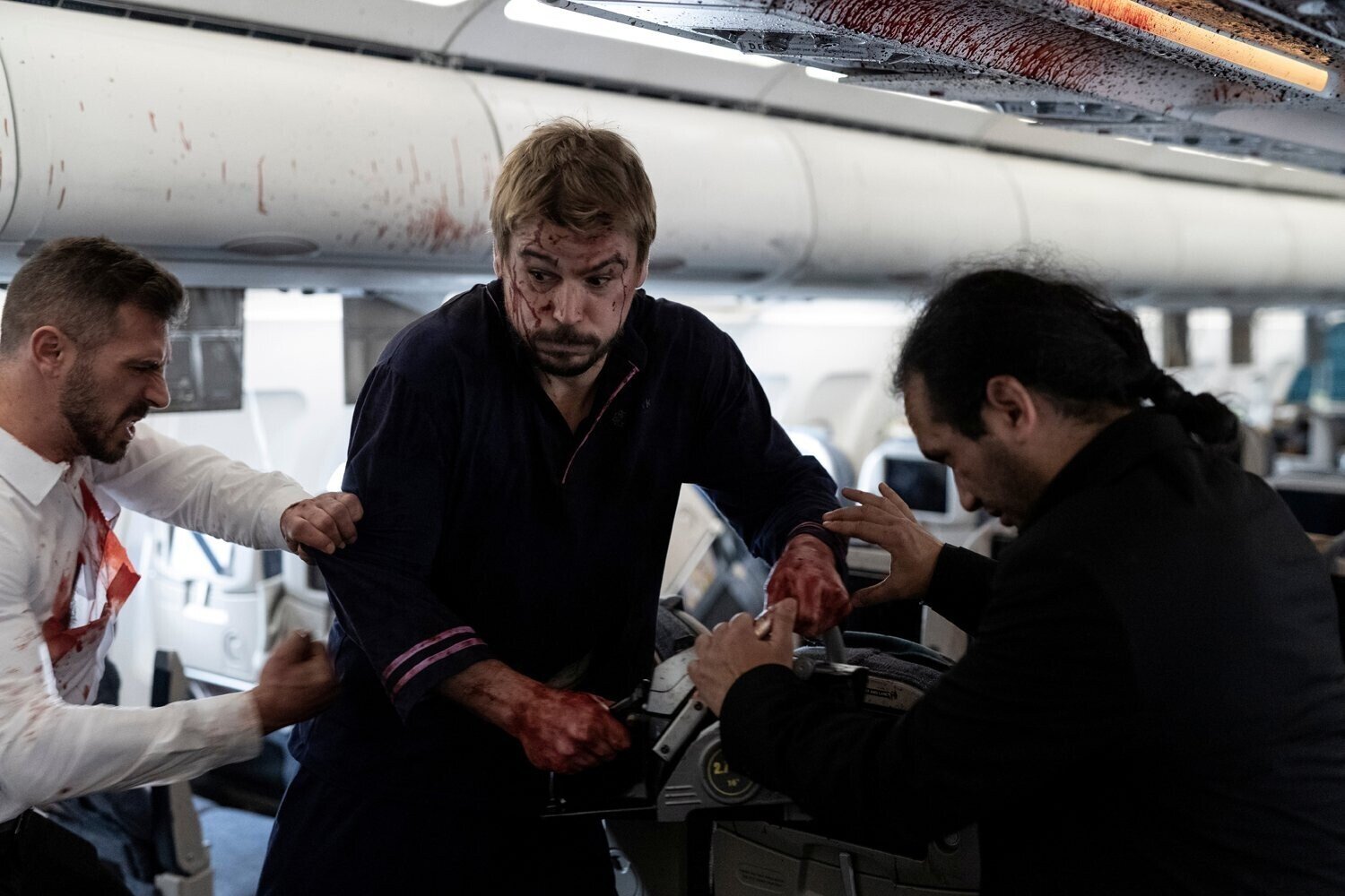 кадр из фильма "Рейс навылет", в кадре: Джош Хартнетт - Lucas Reyes