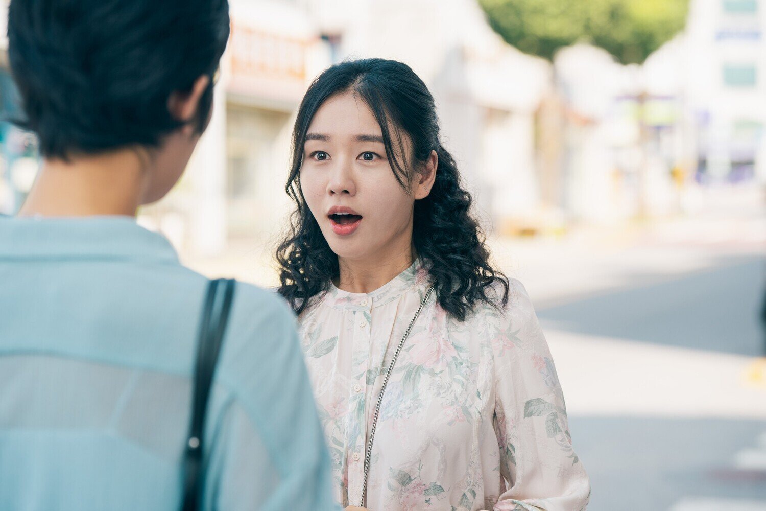 кадр из дорамы "Всё сбудется", в кадре: Ан Ын-джин - Lee Mi-joo, Ли Джу-ён - Choi Min-ji