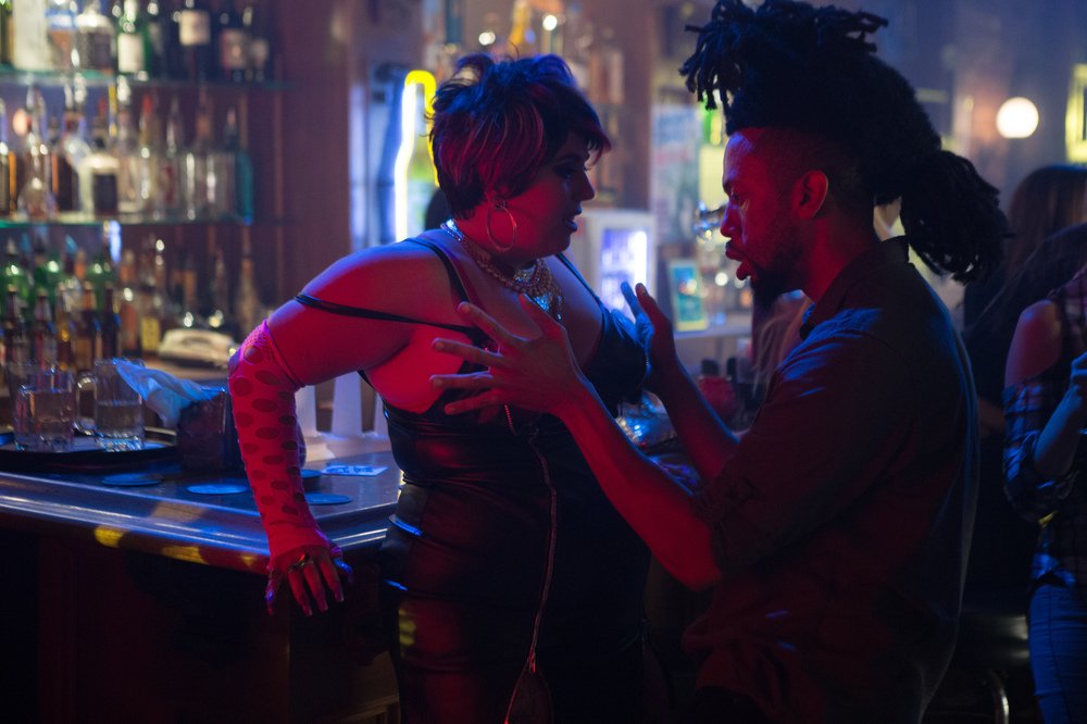 кадр из фильма "50 оттенков чёрного", в кадре: 

Дженни Зигрино - Kateesha, 

Эффион Крокетт - Eli